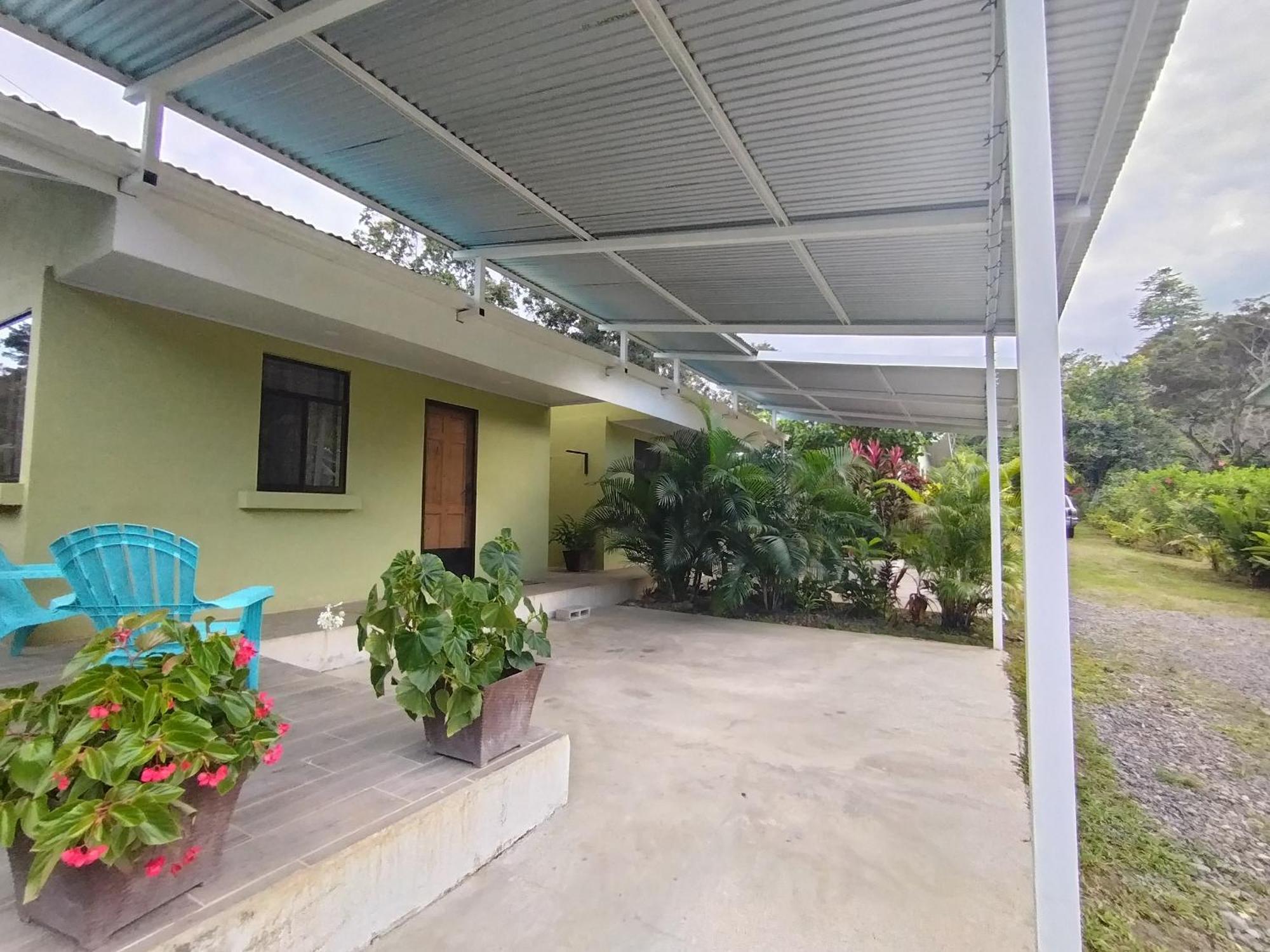Serenity Houses Cahuita Eksteriør billede